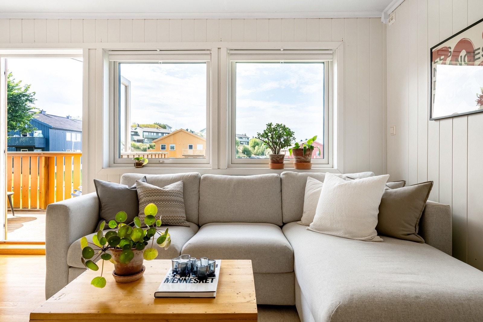 Store vindusflater slipper inn rikelig med daglys, og gir et flott utsyn mot vesthimmelen. Galleribilde