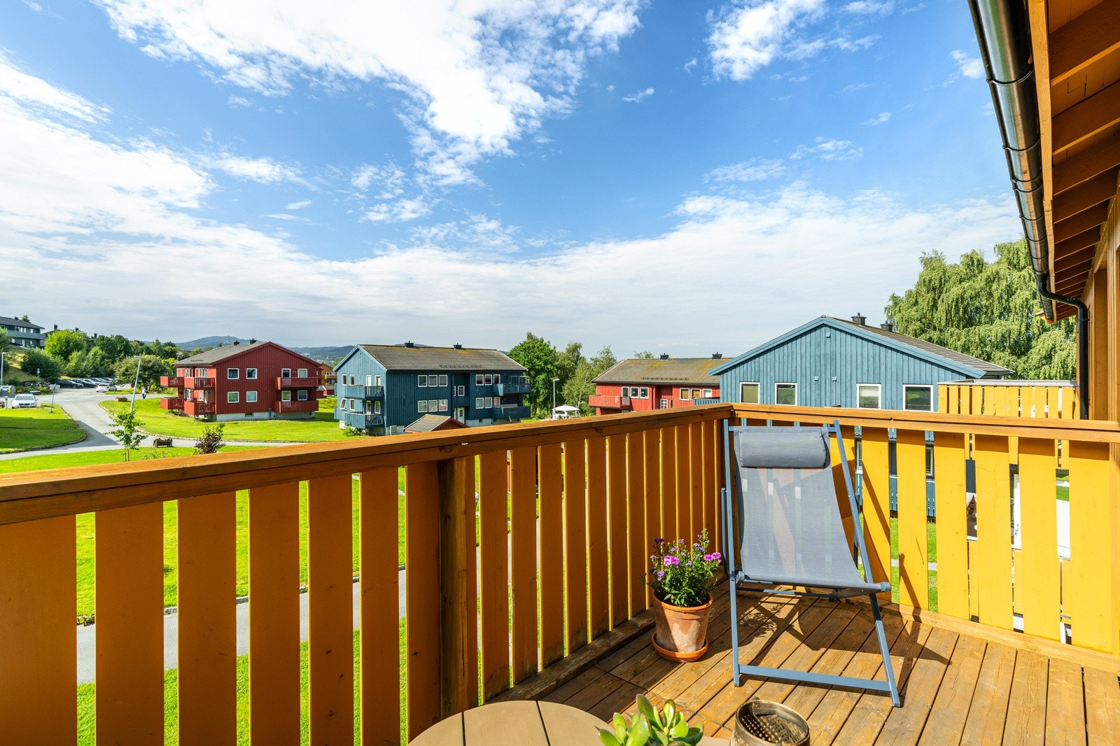 På finværsdagene kan man her nyte solen fra ettermiddag til godt utover kvelden. Galleribilde