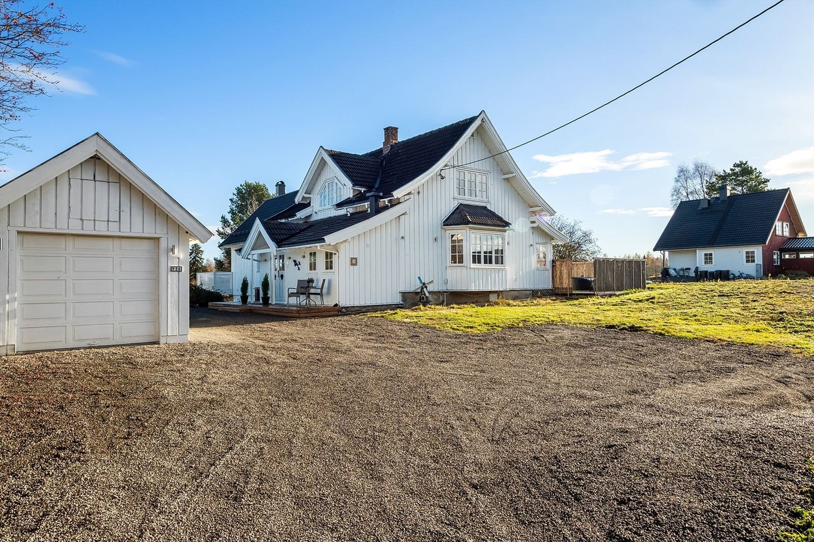 Stor eiendom på litt over 3,6 mål. Galleribilde