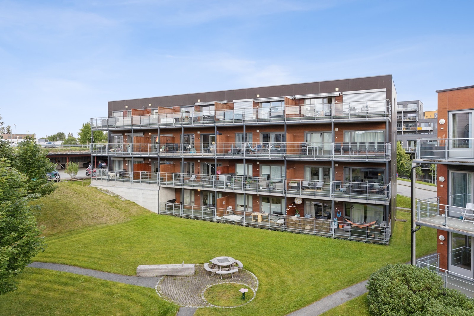 Boligen varmes opp elektrisk og med fjernvarme. Galleribilde