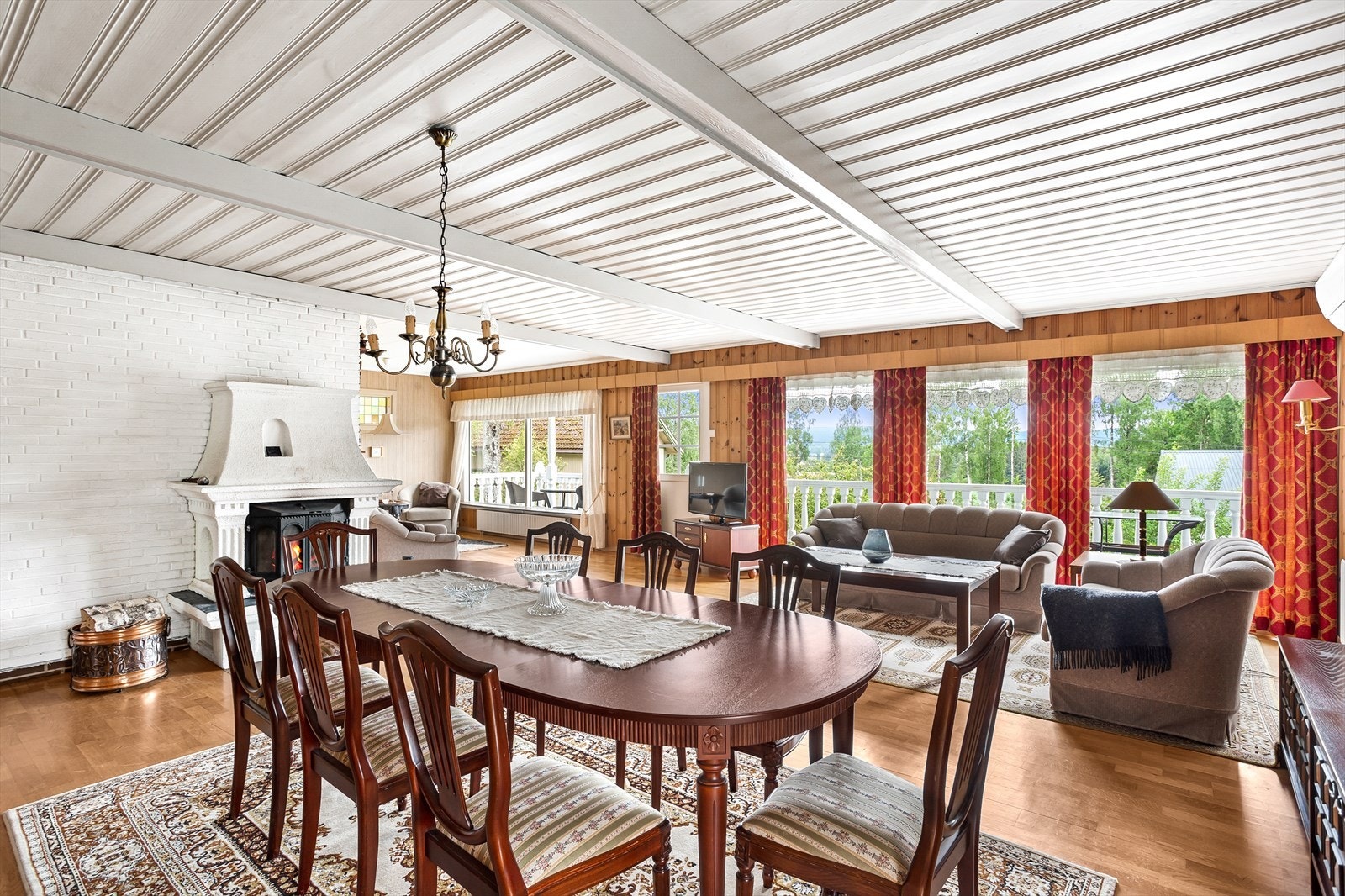 Samle familie og venner til hyggelige lag. Galleribilde