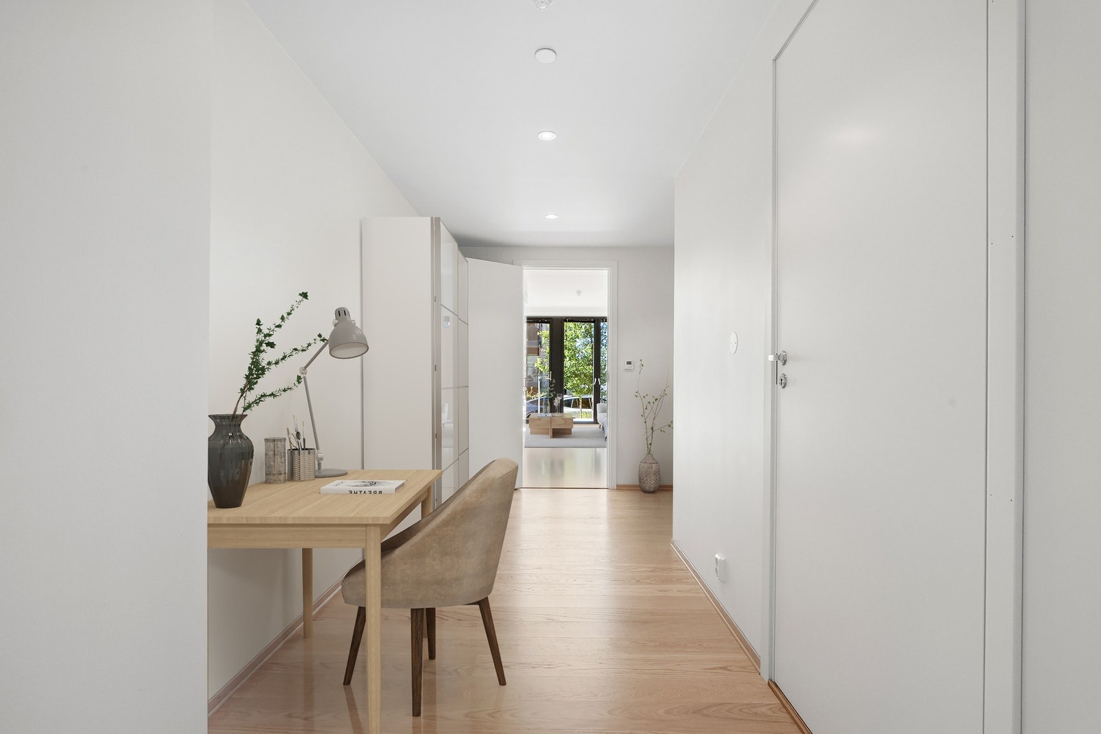 I gangen passer det fint å innrede med en hjemmekontor-løsning. (Bildet er digitalt stylet). Galleribilde