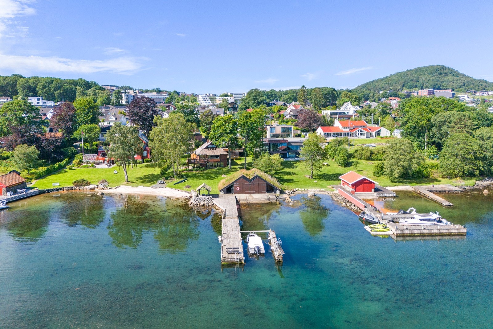 Gauselvågen 64 A, B og C presenteres av Proaktiv eiendomsmegling v/ Kay Stian Espeland. Galleribilde