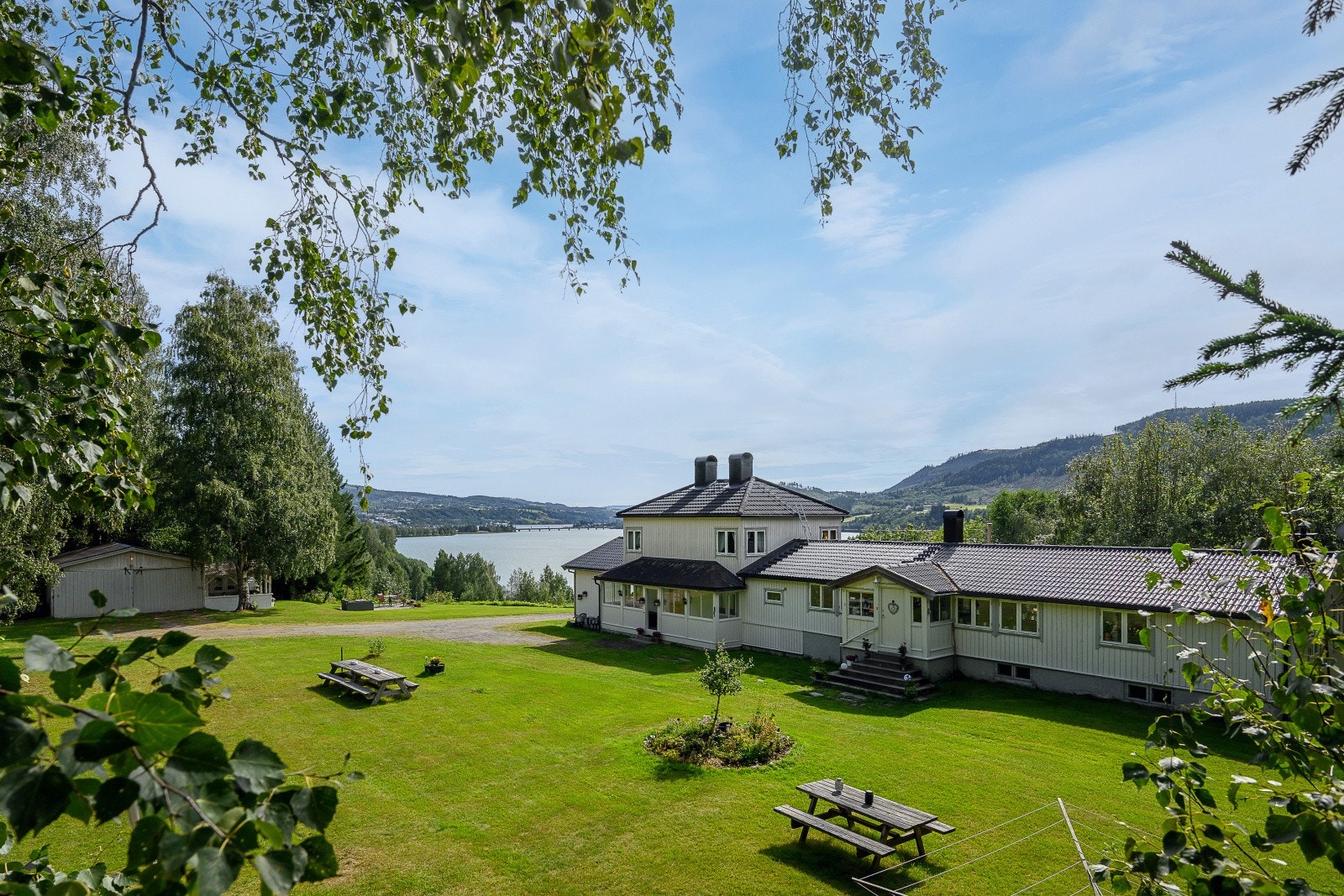 DNB Eiendom ved Merete Fjeldavlie har gleden av og presentere Korgvegen 11! Galleribilde