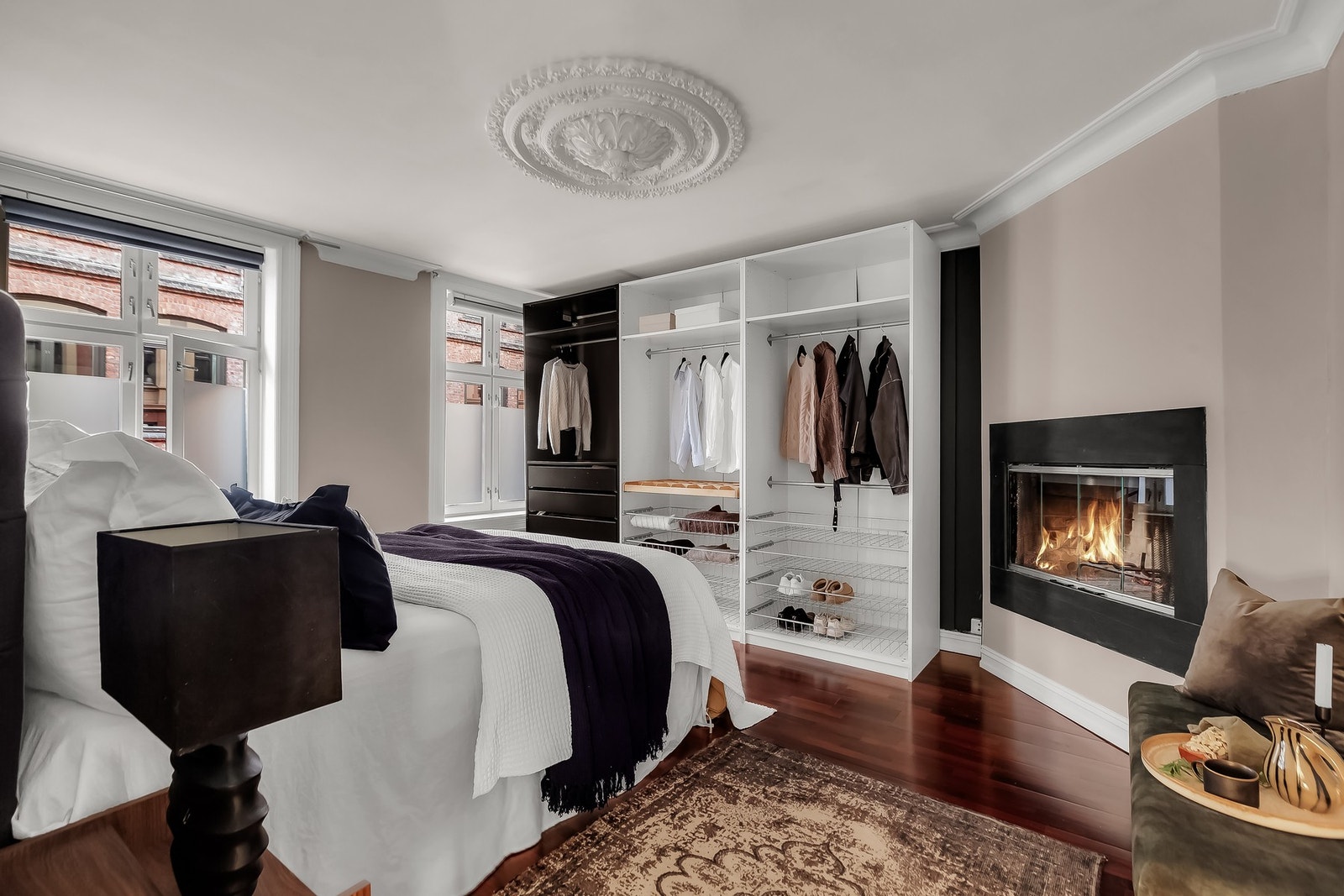 Hovedsoverommet er lyst, luftig og innbydende Galleribilde