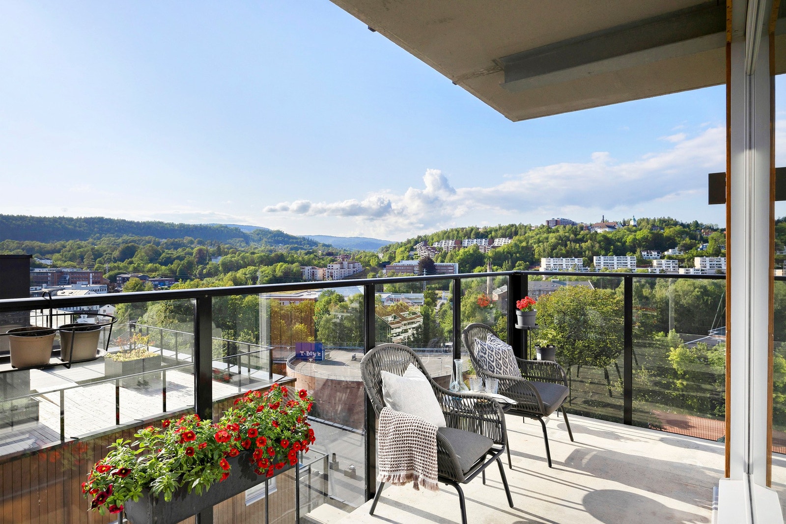 Balkong med tilgang fra stue Galleribilde