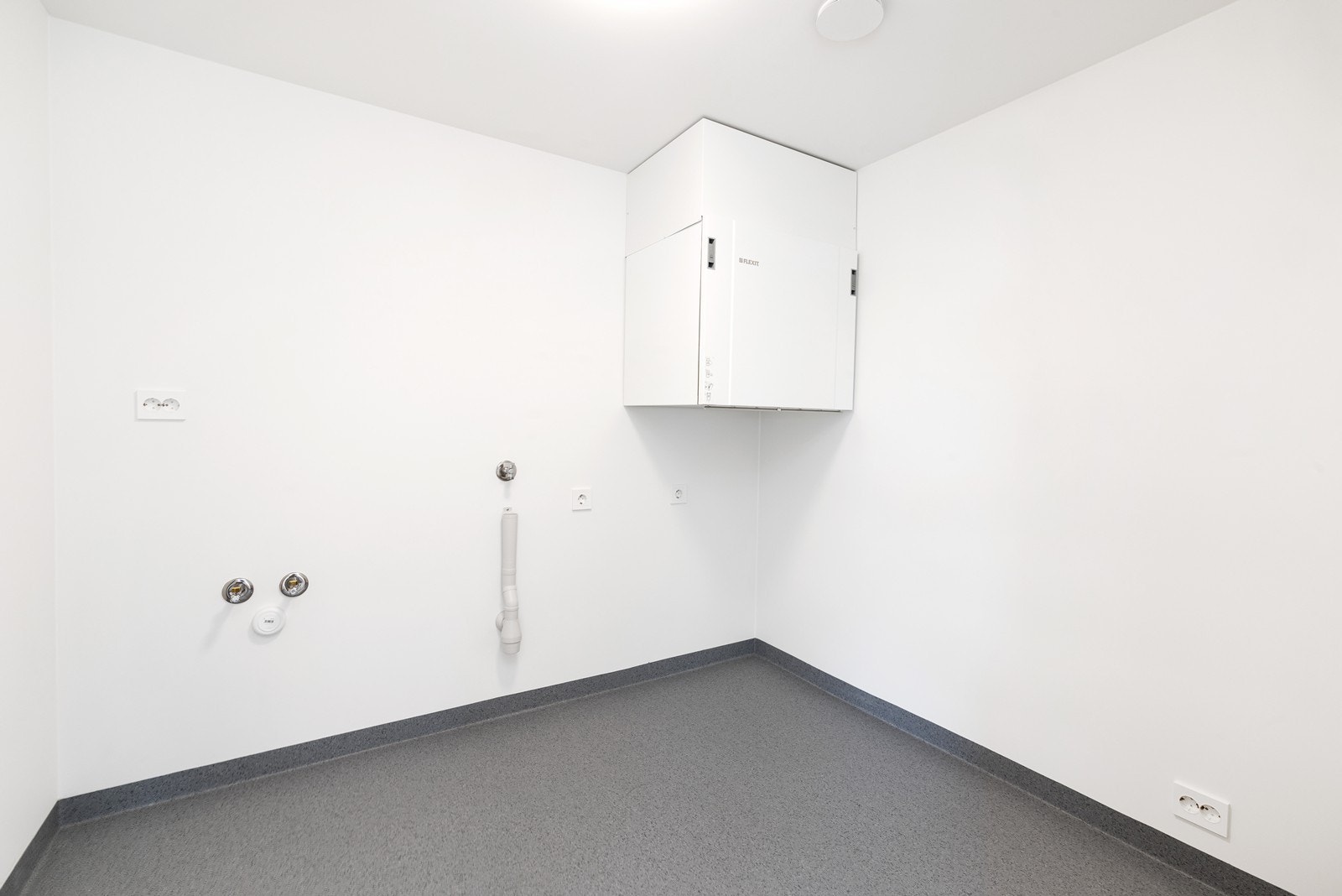 Vaskerom Galleribilde