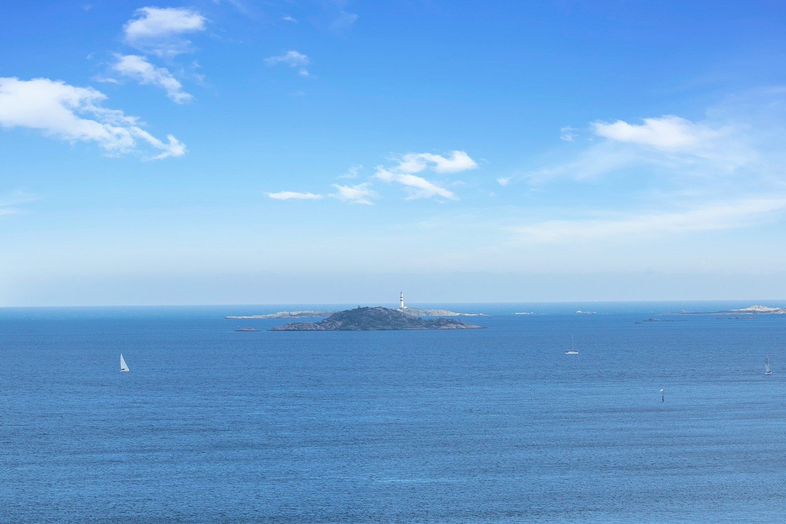 Nydelig utsikt fra leiligheten og uteplassene. Galleribilde