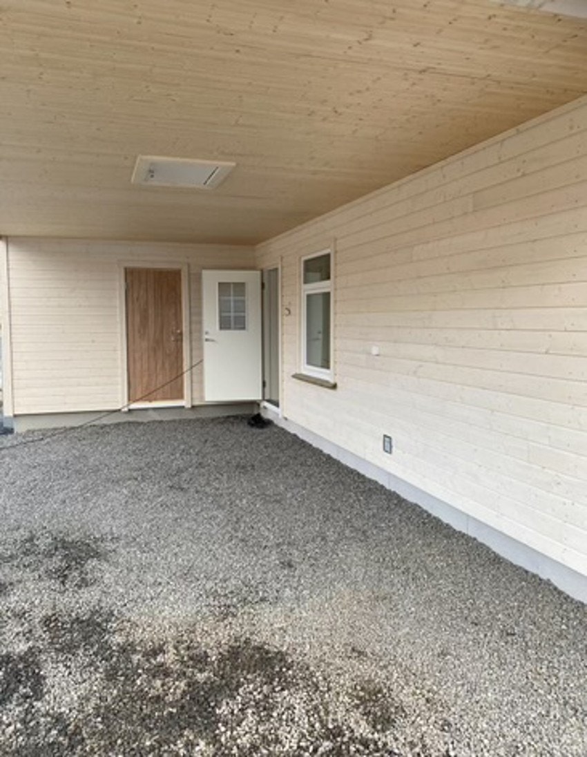 Leilighetene leveres med carport Galleribilde