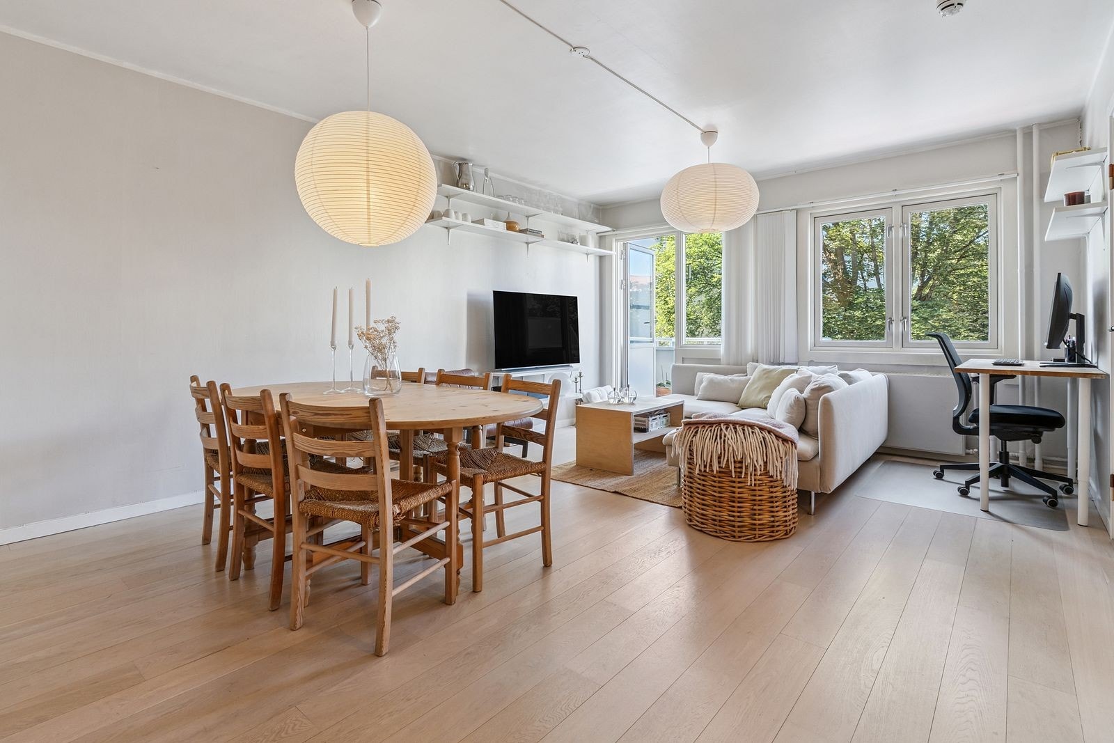 Velkommen til Vøyensvingen 19! Lys 2-roms med balkong. Galleribilde