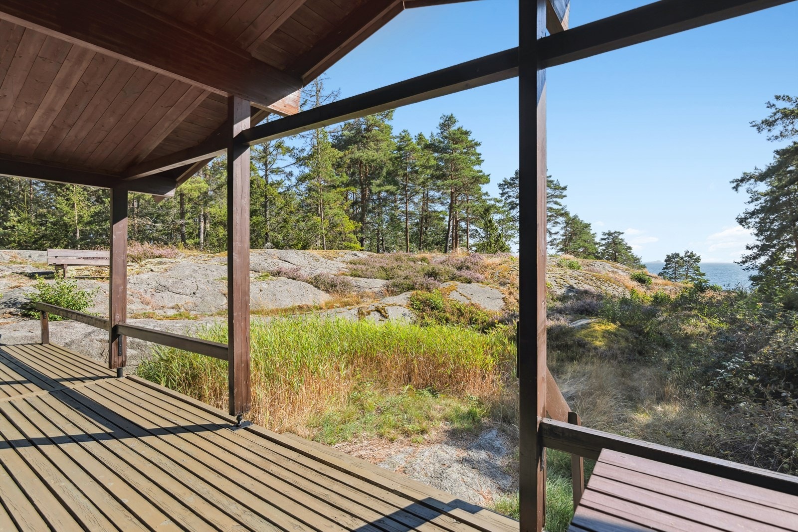 Hytta har en stor, deilig terrasse. Galleribilde