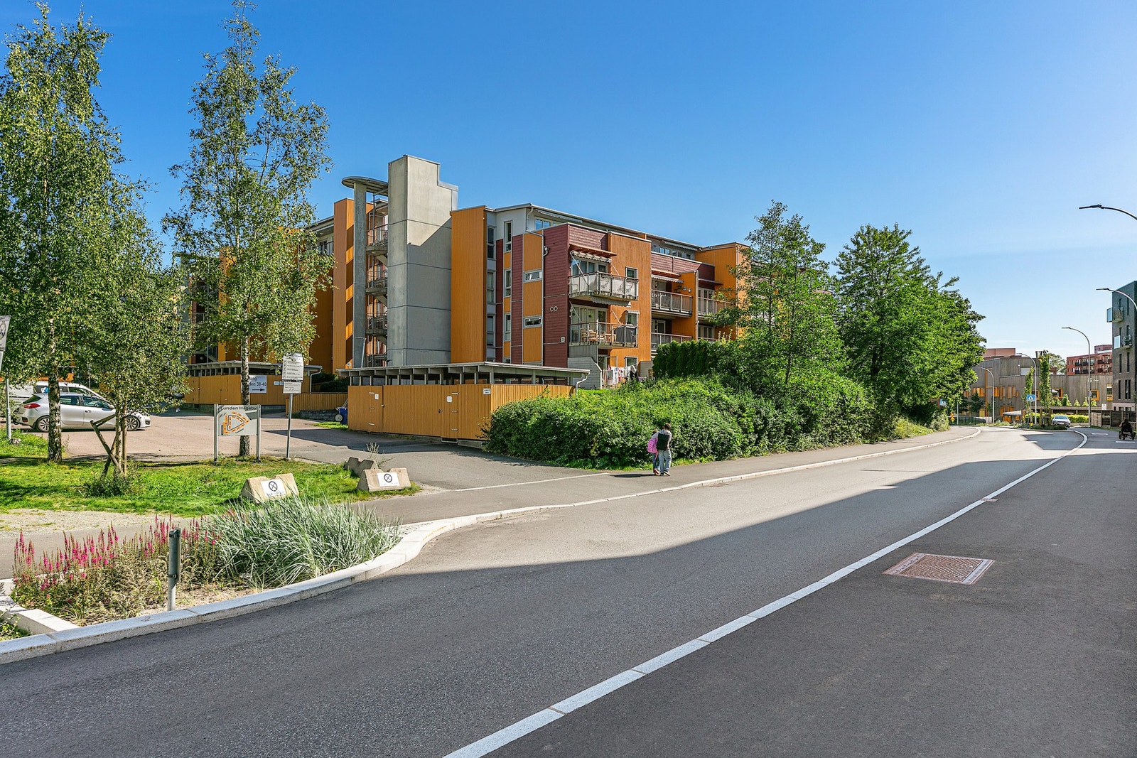 Velkommen til Lunden 38, beliggende i et meget attraktivt boligområde på Vollebekk! Galleribilde