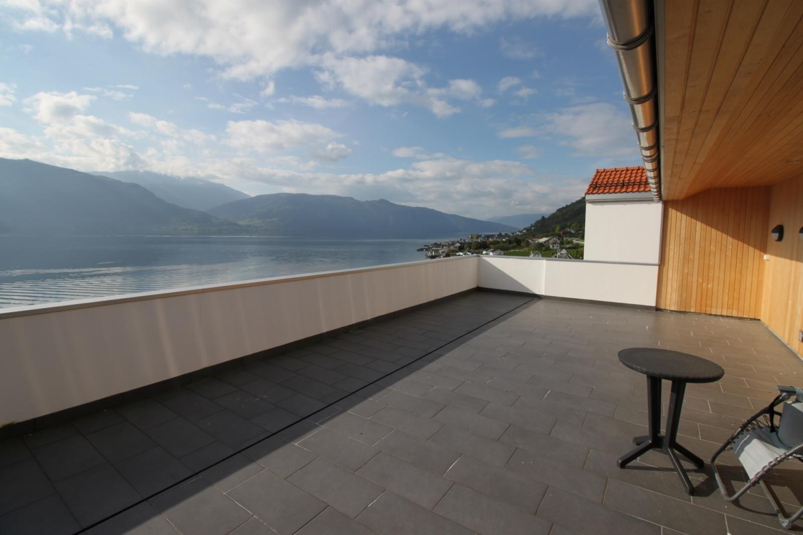 Fellesområde med takterasse, boblebad og badstue Galleribilde