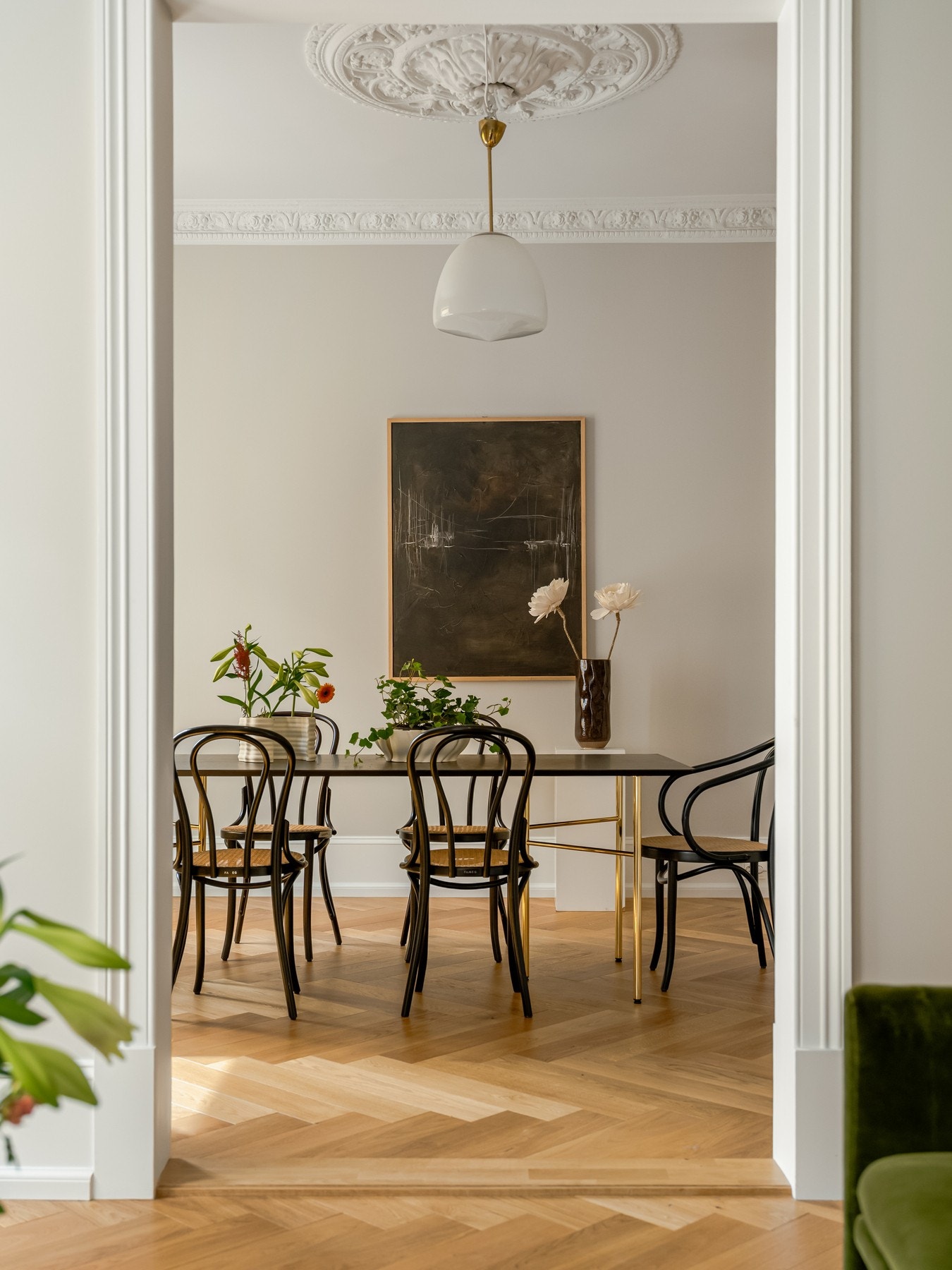 Inn på kjøkkenet. Galleribilde