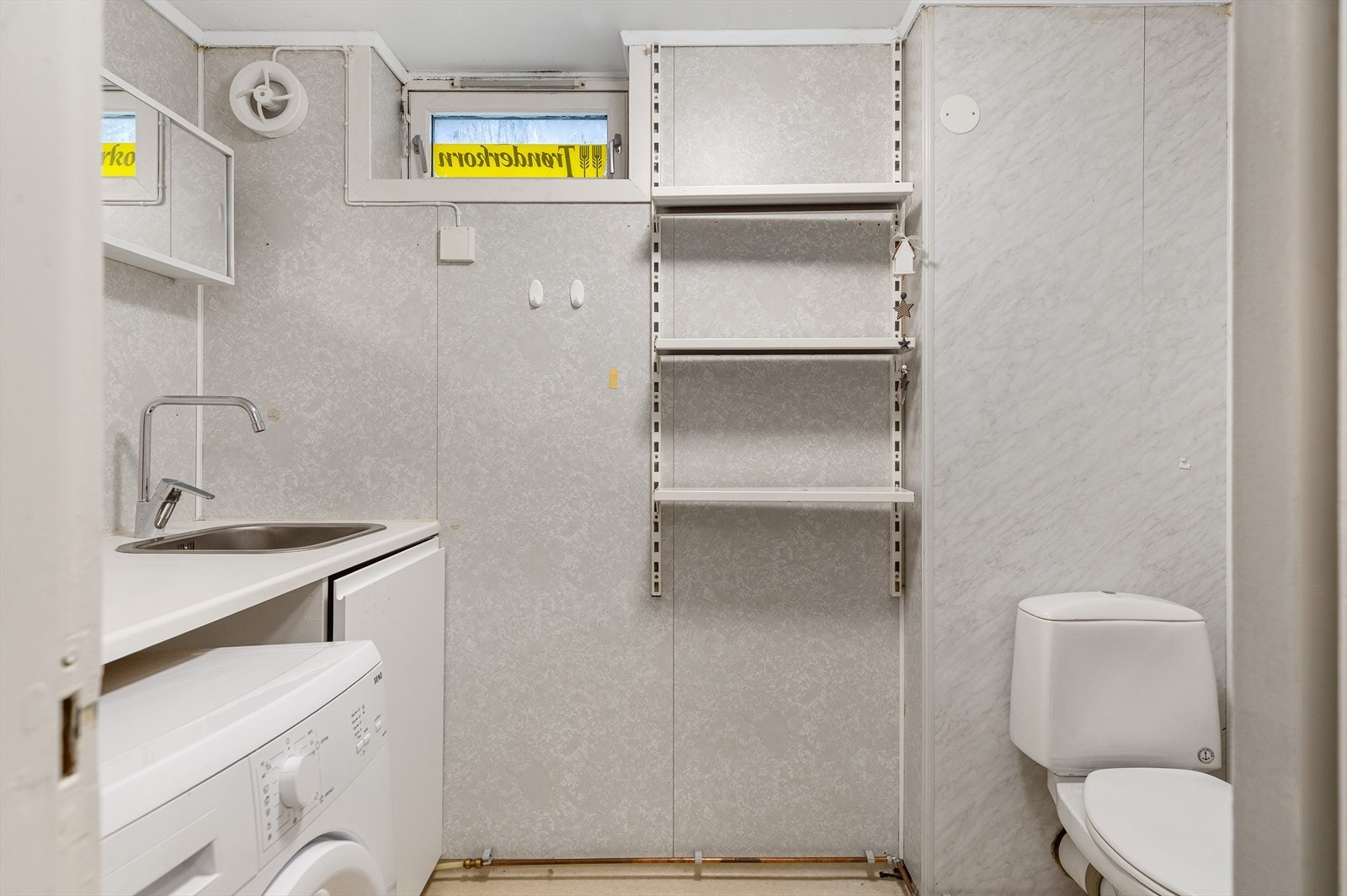 Praktisk vaskerom på 3,5 m². Galleribilde