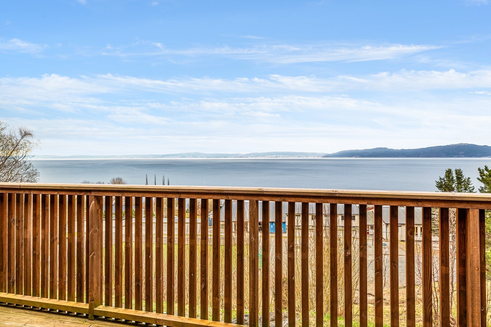 Flott rekkehus som ligger sentralt i Vanvikan, i et rolig og attraktivt boligområde. Galleribilde