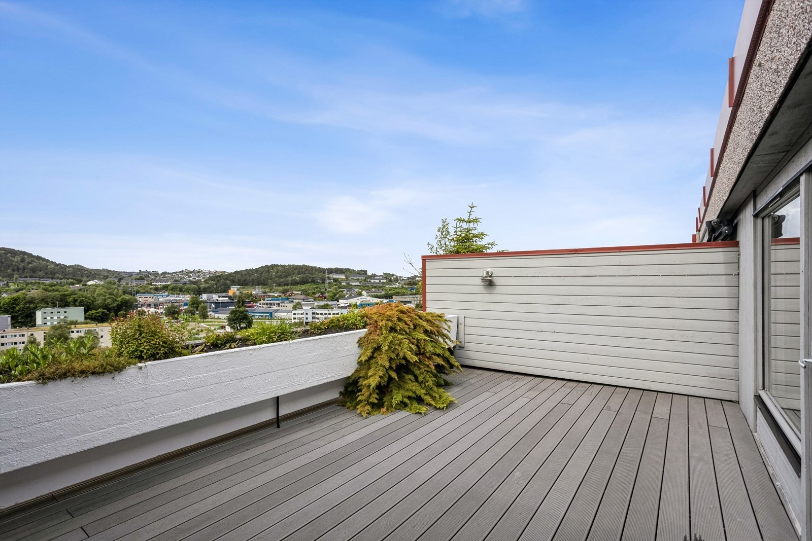 Her kan du innrede med en koselig utegruppe og nyte fine dager. Galleribilde