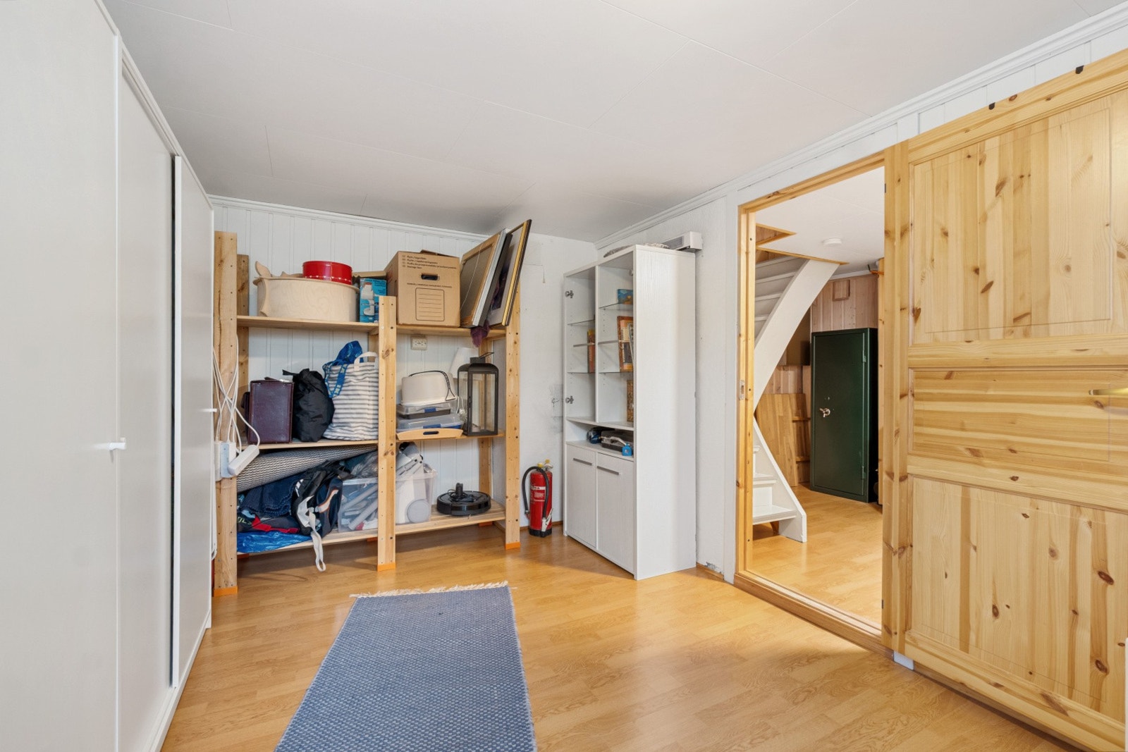 God bodplass i kjeller. Galleribilde