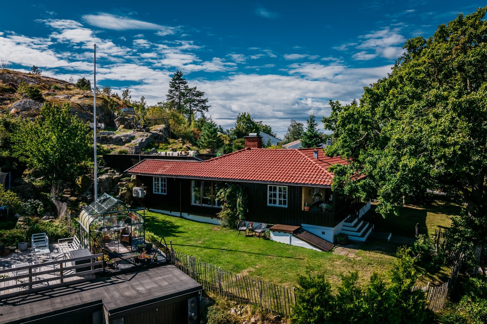 Unik enebolig med populær beliggenhet i Stavern Galleribilde