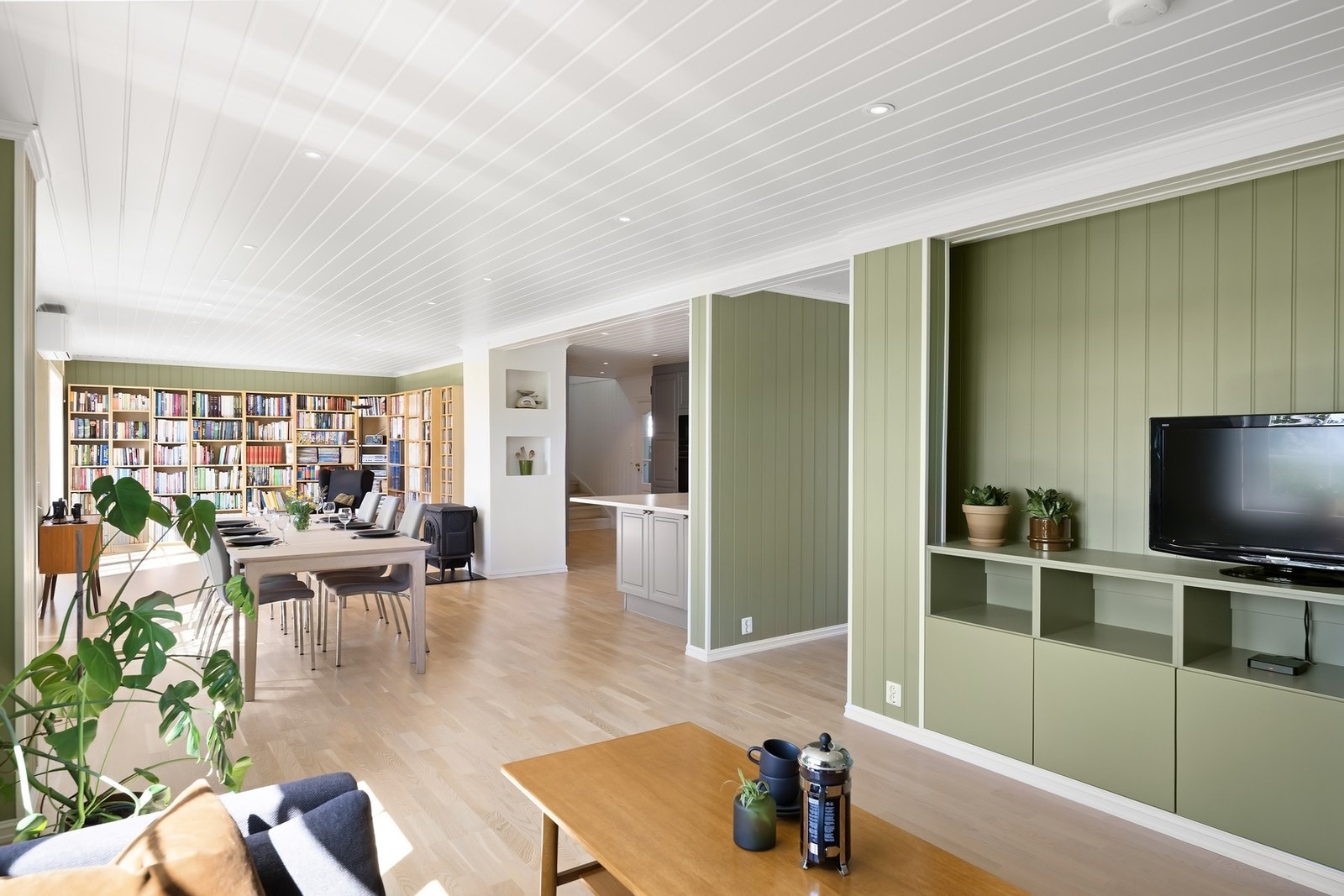 Sosiale soner med tydelig inndeling - perfekt for både sosiale tilstelninger og rolige kvelder. Galleribilde