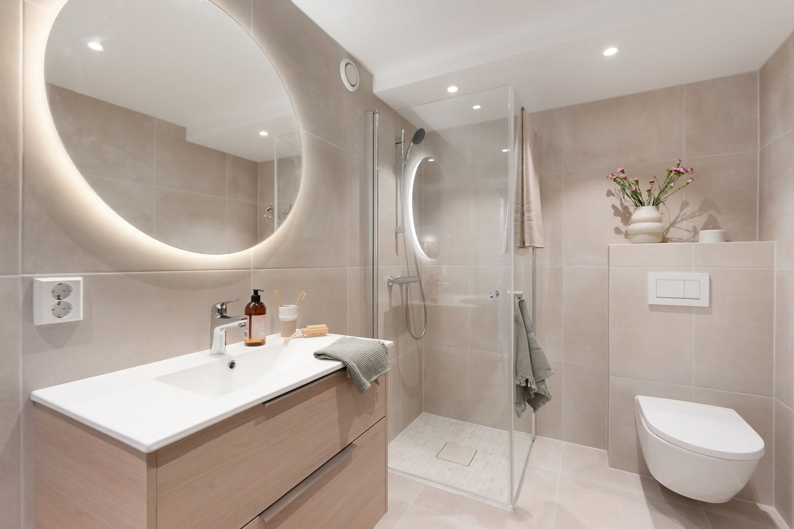 Det er varmekabler i gulvet. Galleribilde