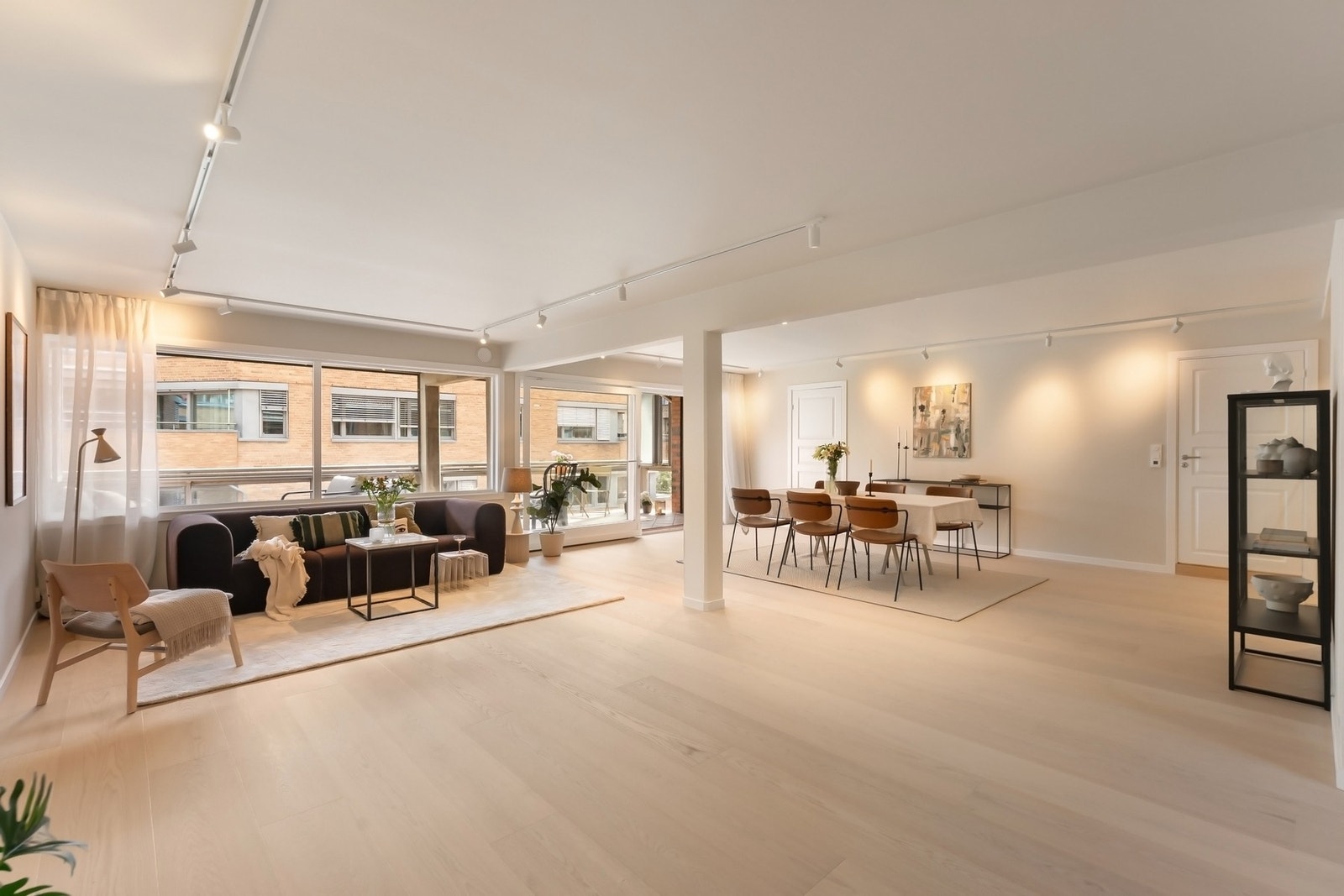 Leiligheten er vesentlig påkostet i 2025. Galleribilde