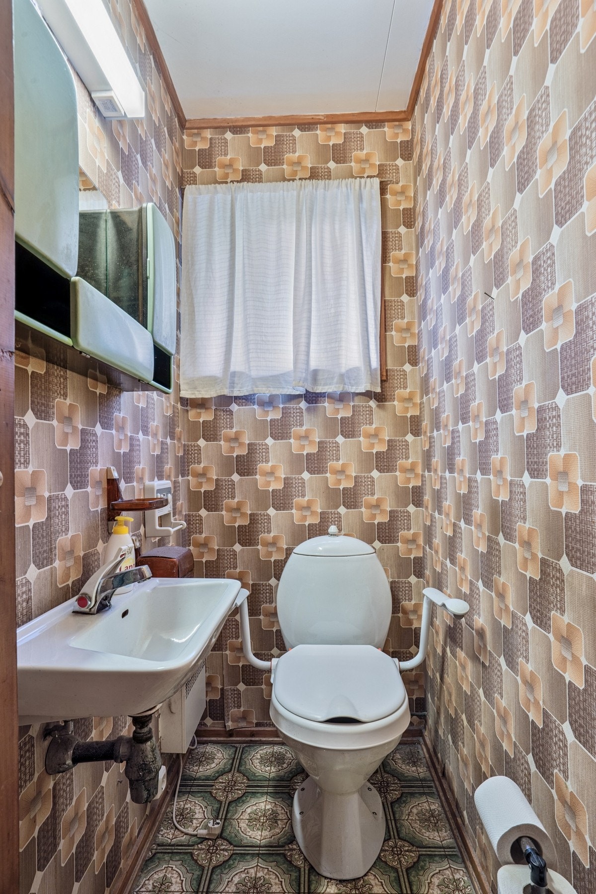 Separert bad og toalettrom. Galleribilde