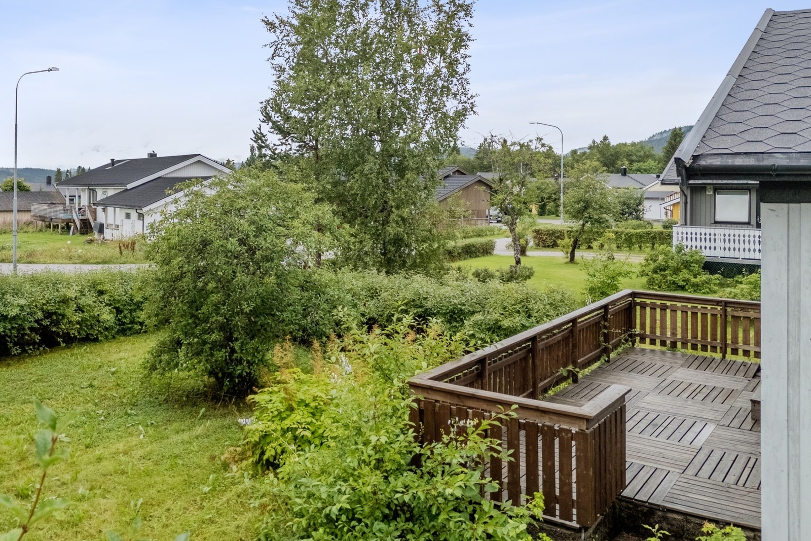 Flat og opparbeidet tomt. Galleribilde