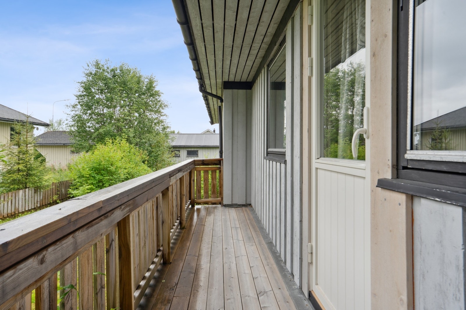 Begge balkongdører ble byttet i 2021. Galleribilde