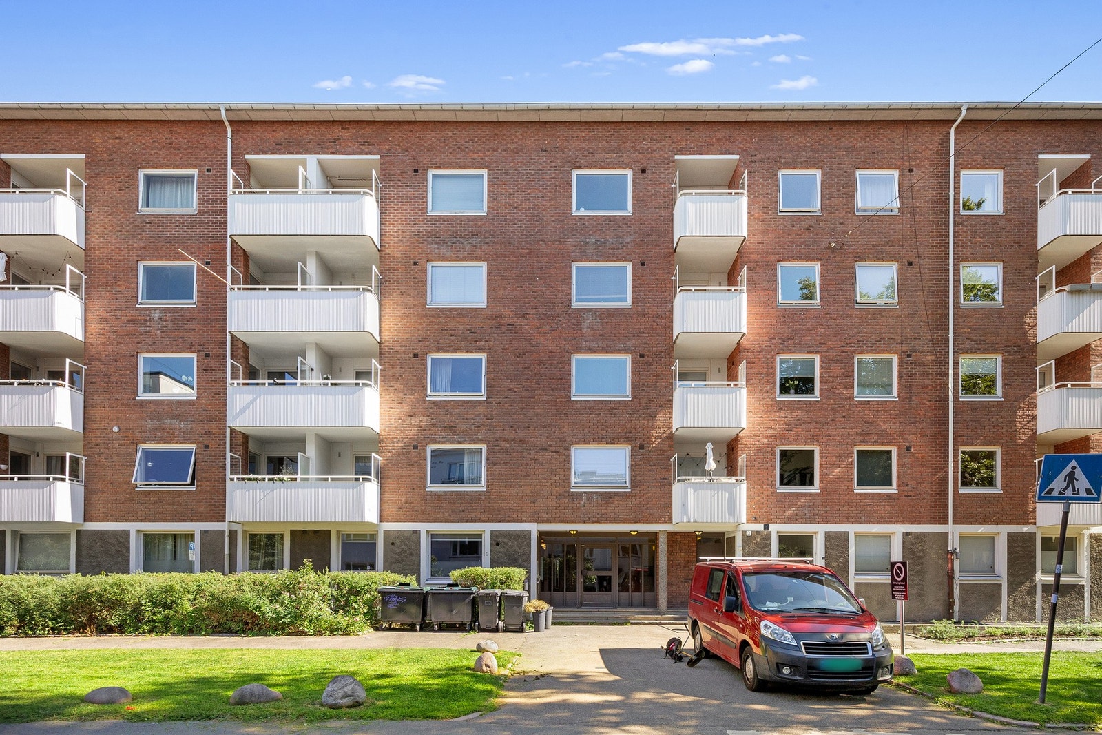 Fasade og inngangsparti Galleribilde