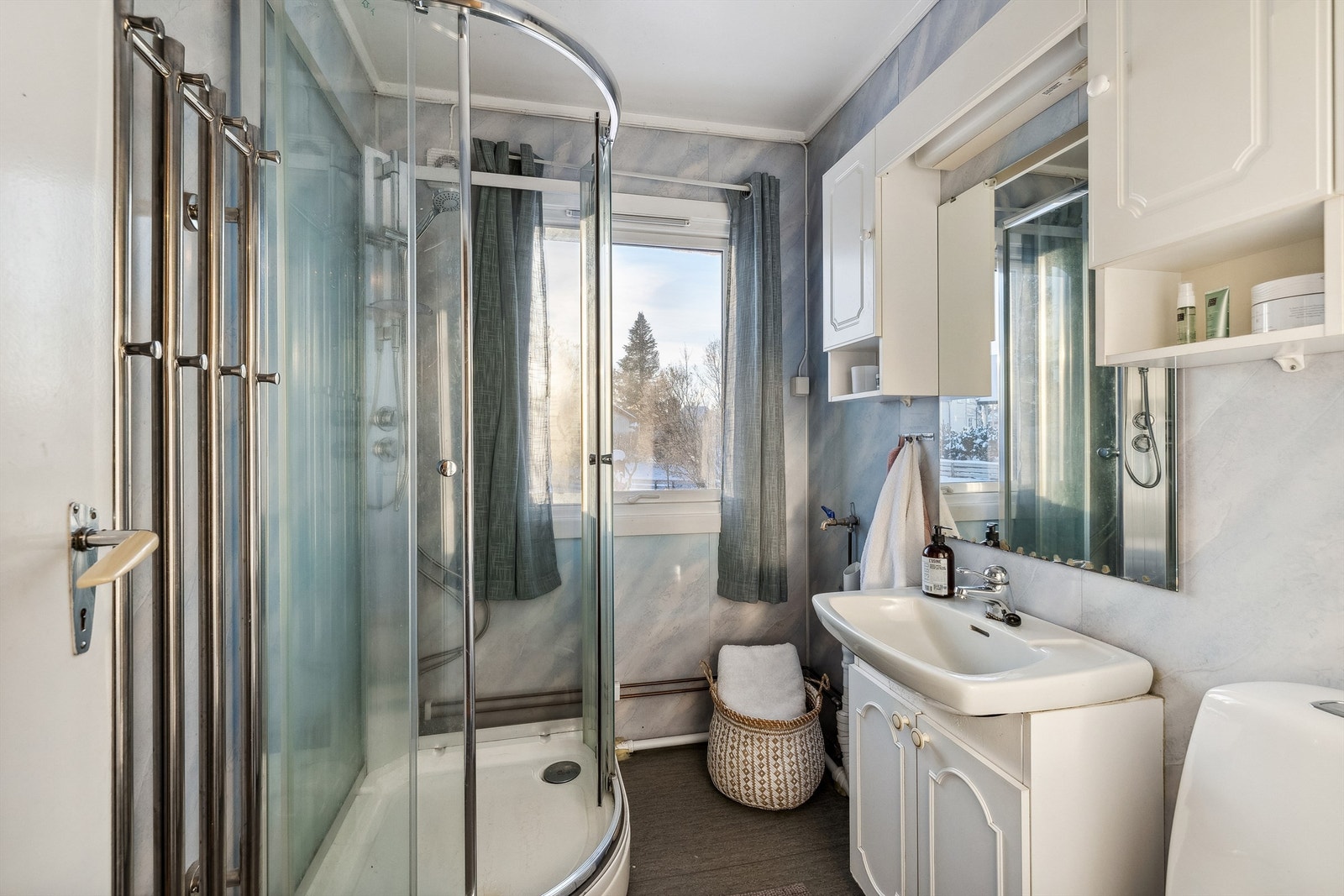 Bad med oppgraderingsbehov Galleribilde