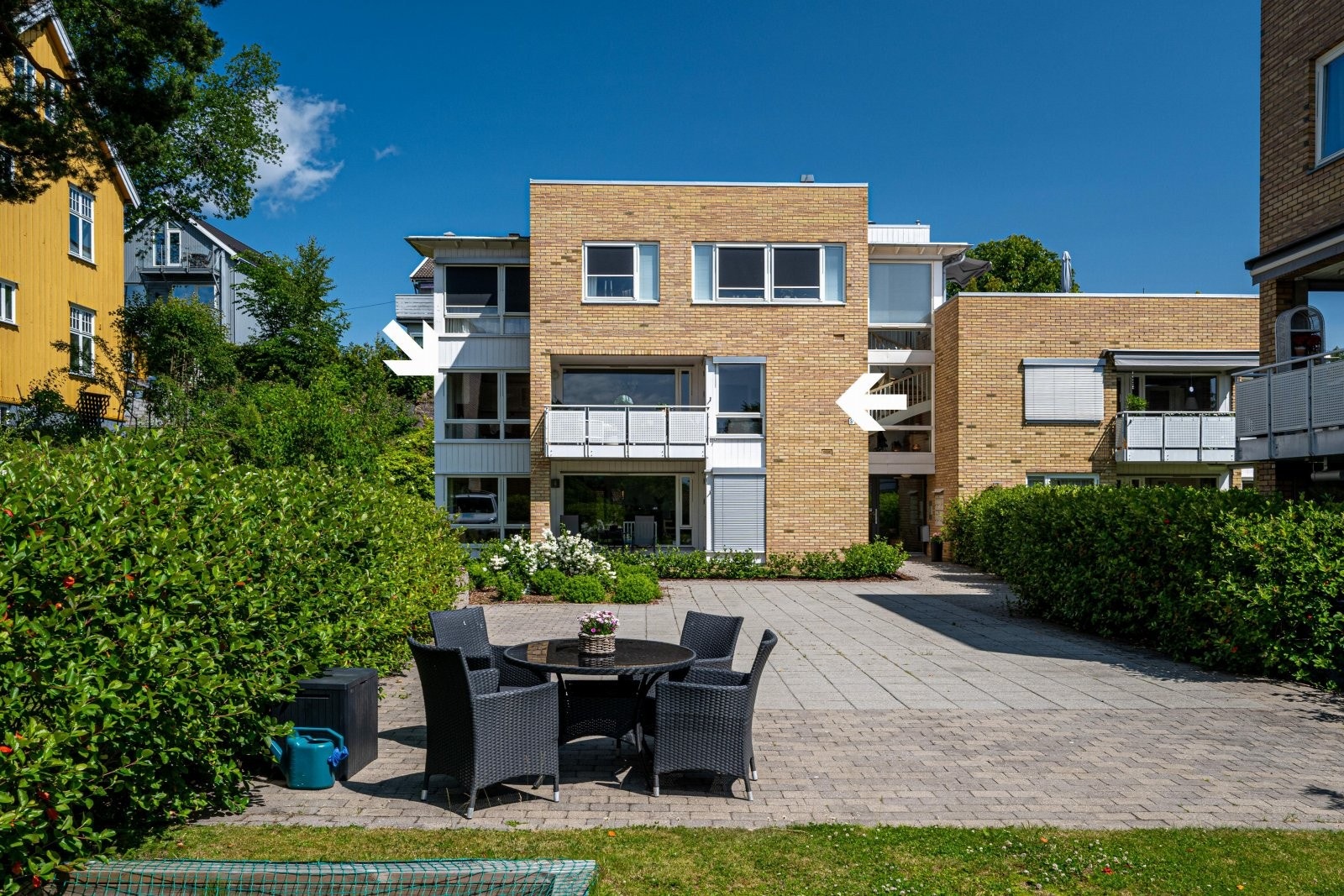 Eiendommen ligger i et veletablert og attraktivt boligområde på Tåsen i Oslo. Velholdt sameie med ordnet økonomi. Galleribilde