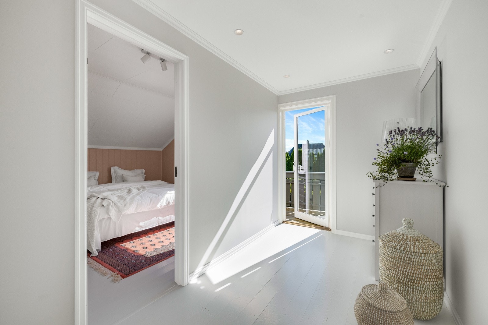 Utgang til verandaen. Galleribilde