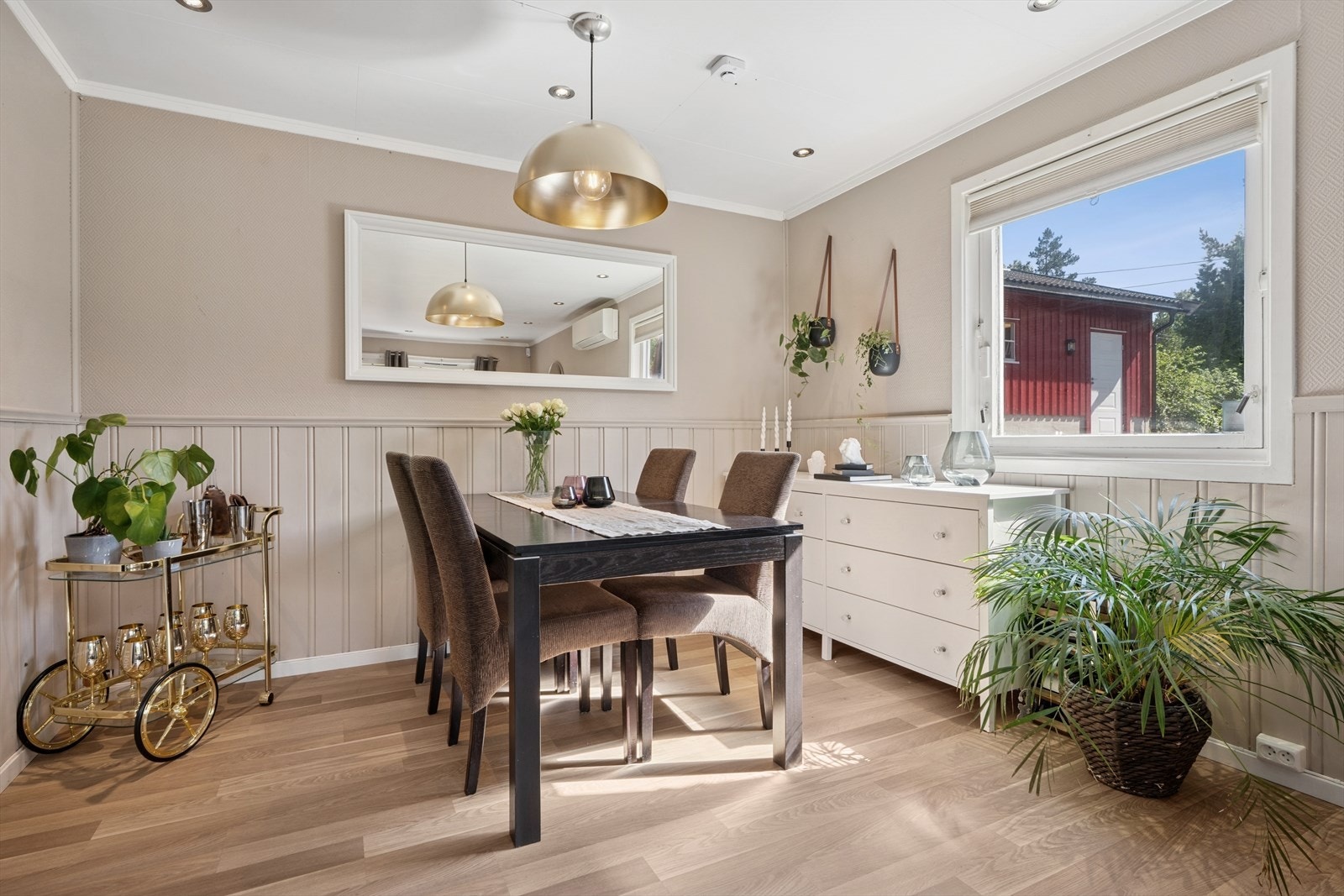 God plass til ønsket spisegruppe. Galleribilde