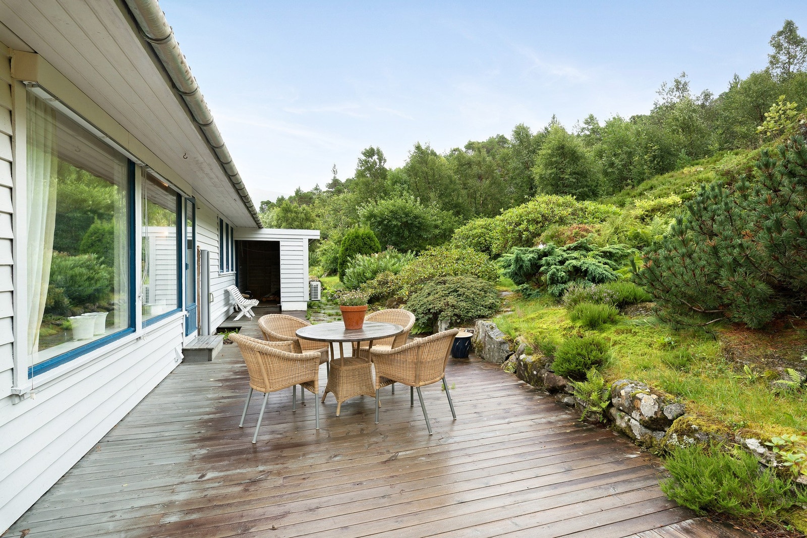 Eiendommen har et tomteareal på 1563 kvm Galleribilde