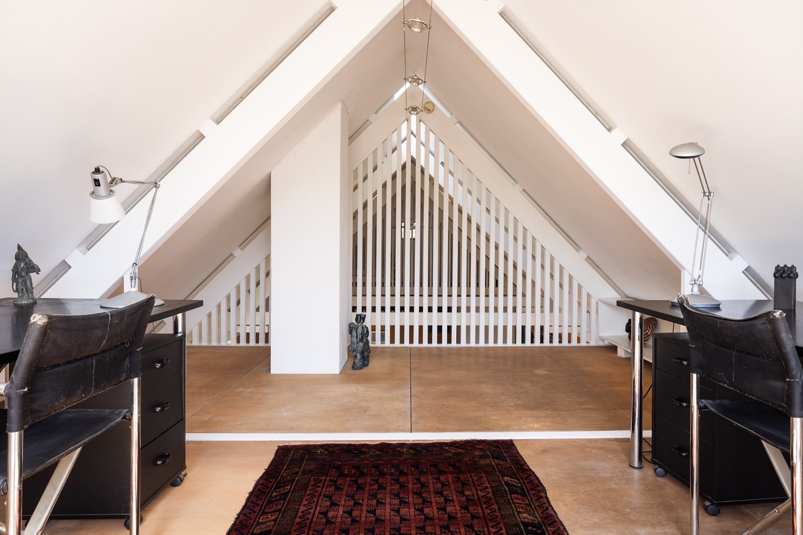 Hemsen har god plass til både kontor og lesekrok Galleribilde