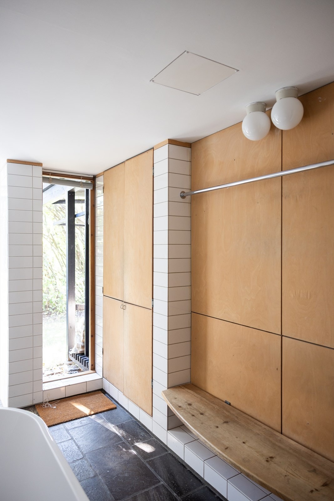 Utgang til hagen fra badet Galleribilde