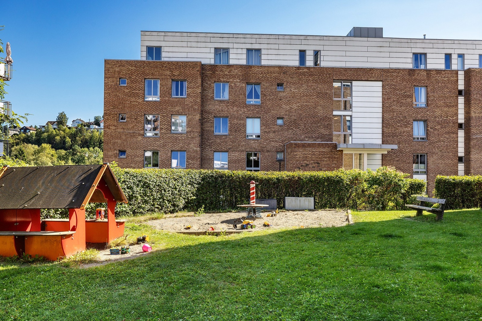 Lekeplass for store og små. Galleribilde