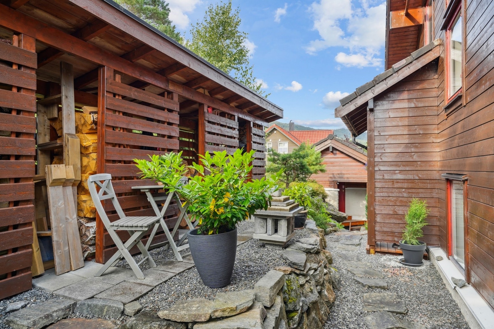 Hyggelig uteplass. Galleribilde