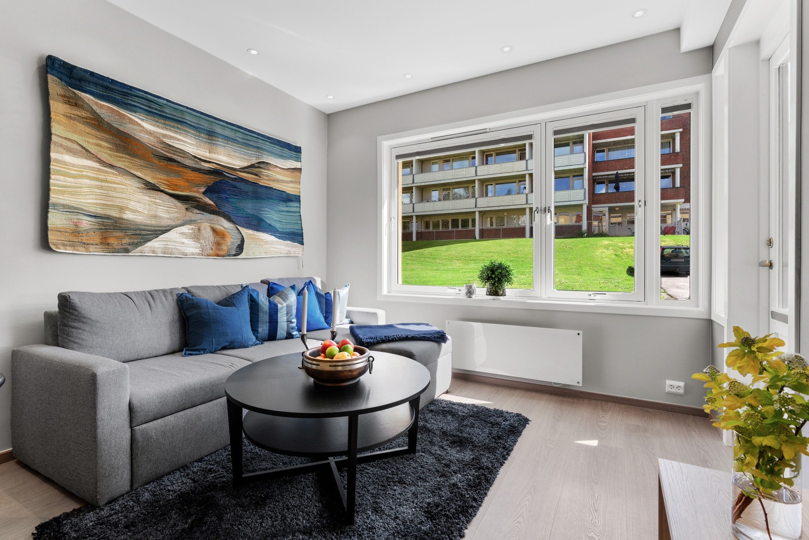 Det er gjennomgående god standard og det er brukt smakfulle material- og fargevalg. Galleribilde