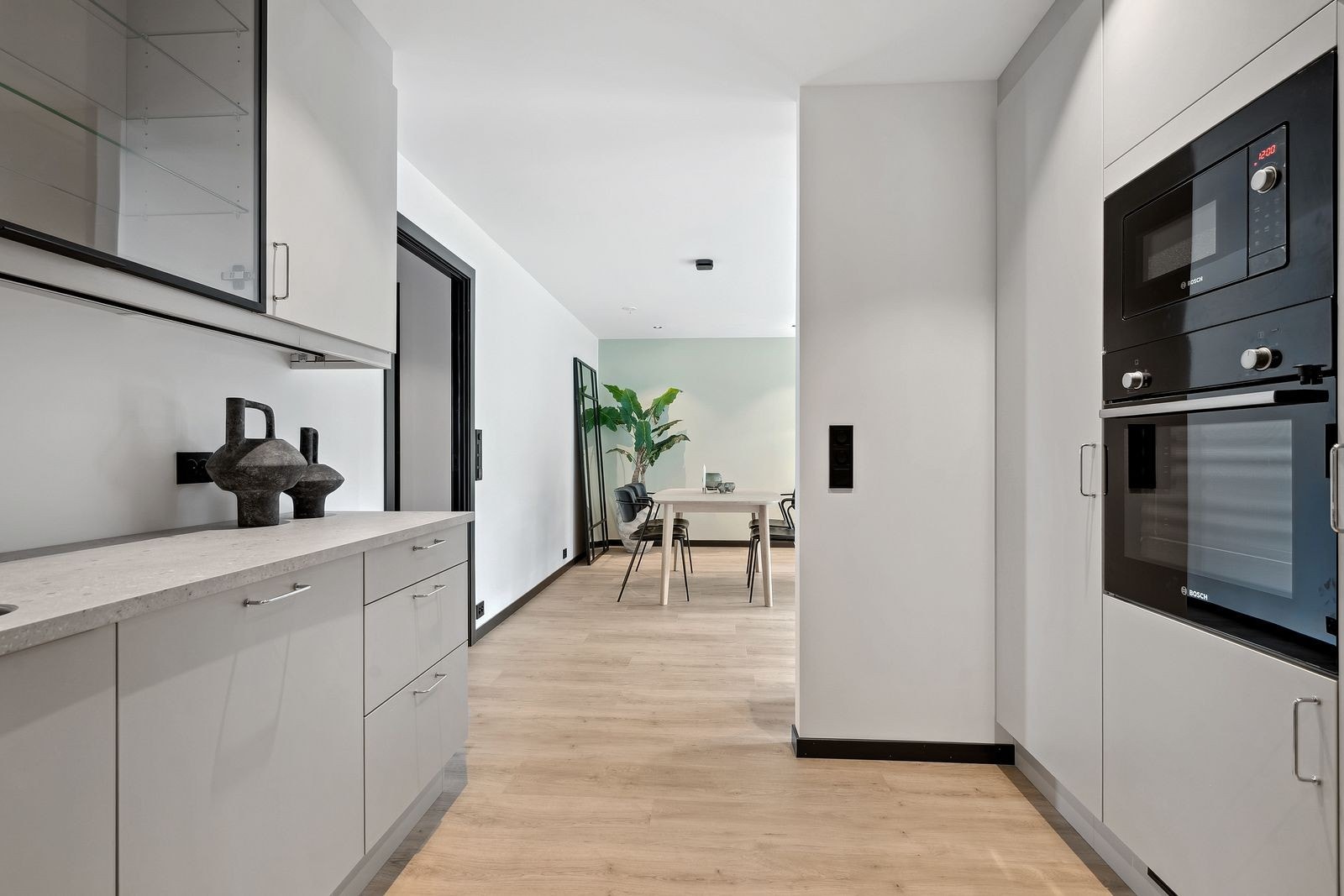 Eneheten selges fullt møblert. Galleribilde