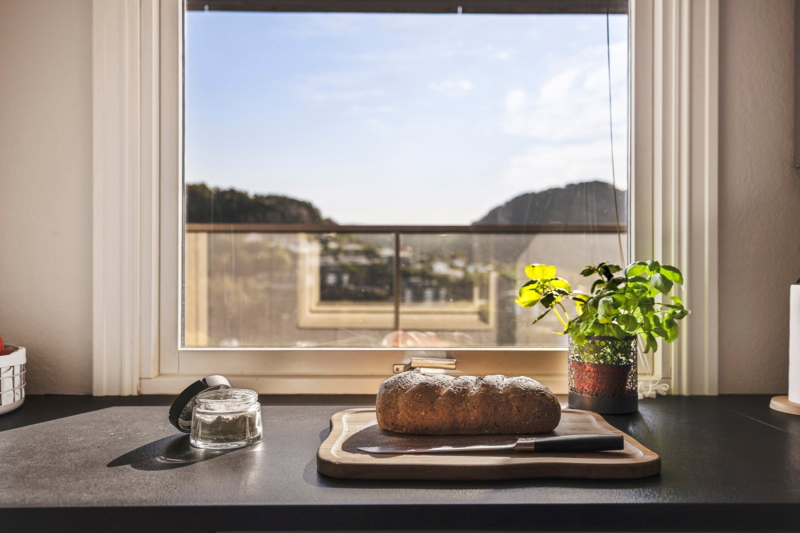 Nydelig utsikt også fra kjøkkenet. Galleribilde