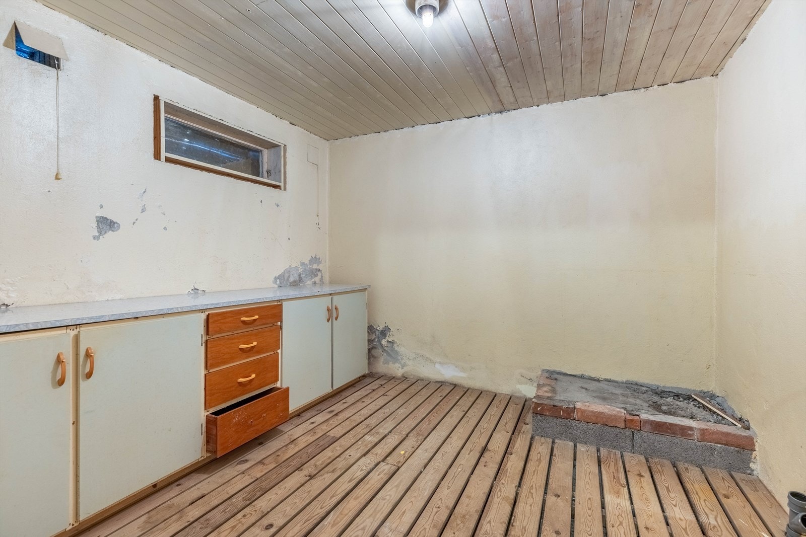 Vaskerom med opplegg for vaskemaskin Galleribilde