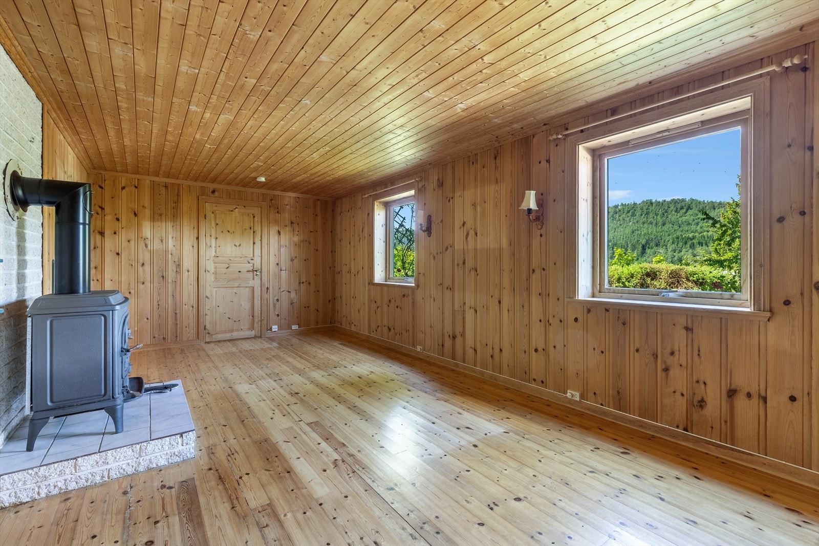 Hobbyrom med adkomst til bod Galleribilde