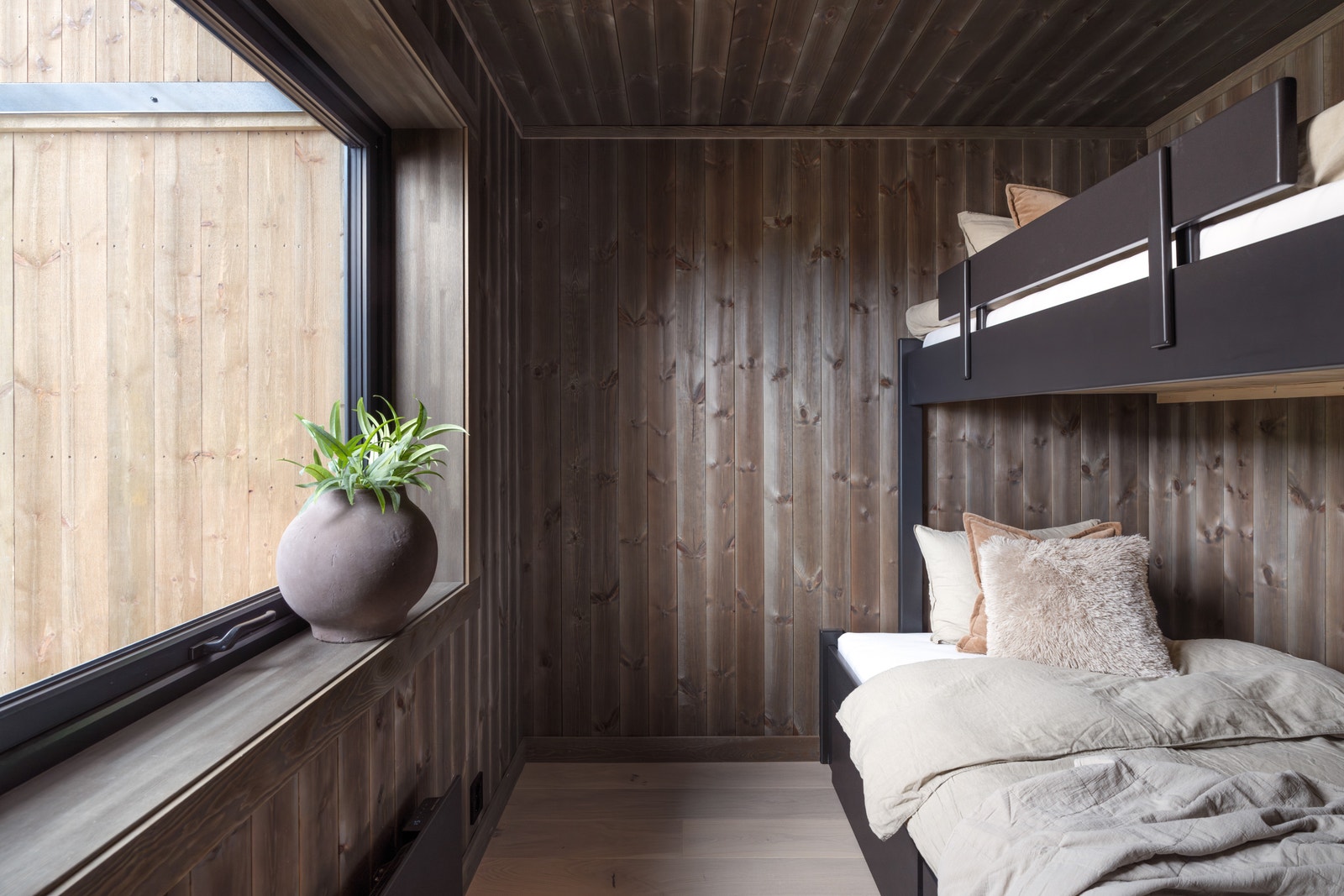 I 2. etasje er det to soverom Galleribilde