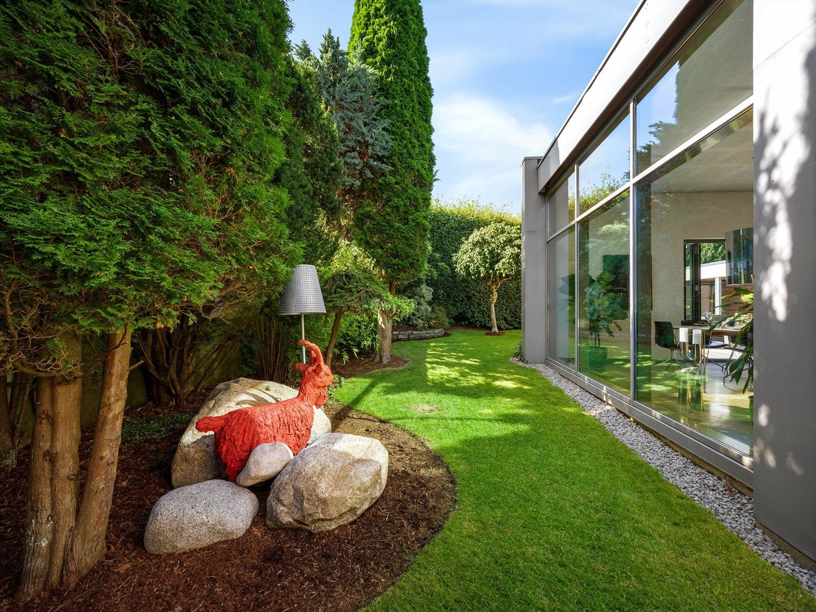 Ingen ser deg. Her kan du sprade naken om du ønsker. Din egen oase. Galleribilde