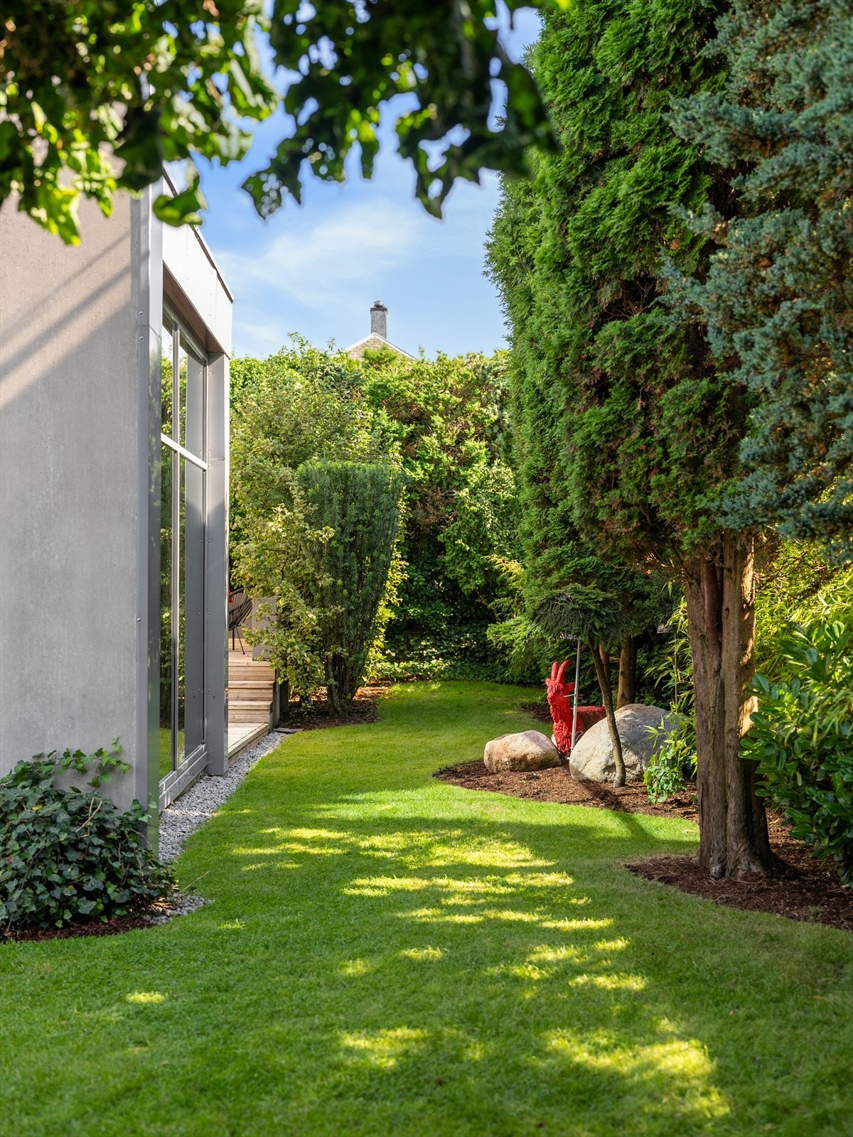 Ingen ser deg. Her kan du sprade naken om du ønsker. Din egen oase. Galleribilde