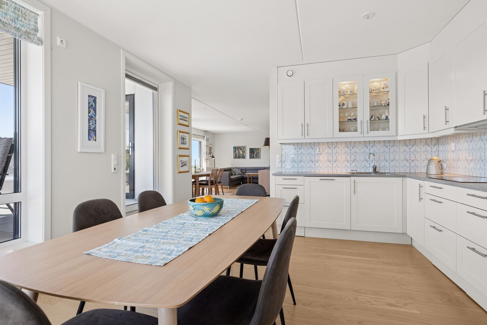 En ypperlig mulighet for deg som vil bo sentralt med ordnede forhold og alt tilrettelagt for en enkel hverdag - Velkommen! Galleribilde