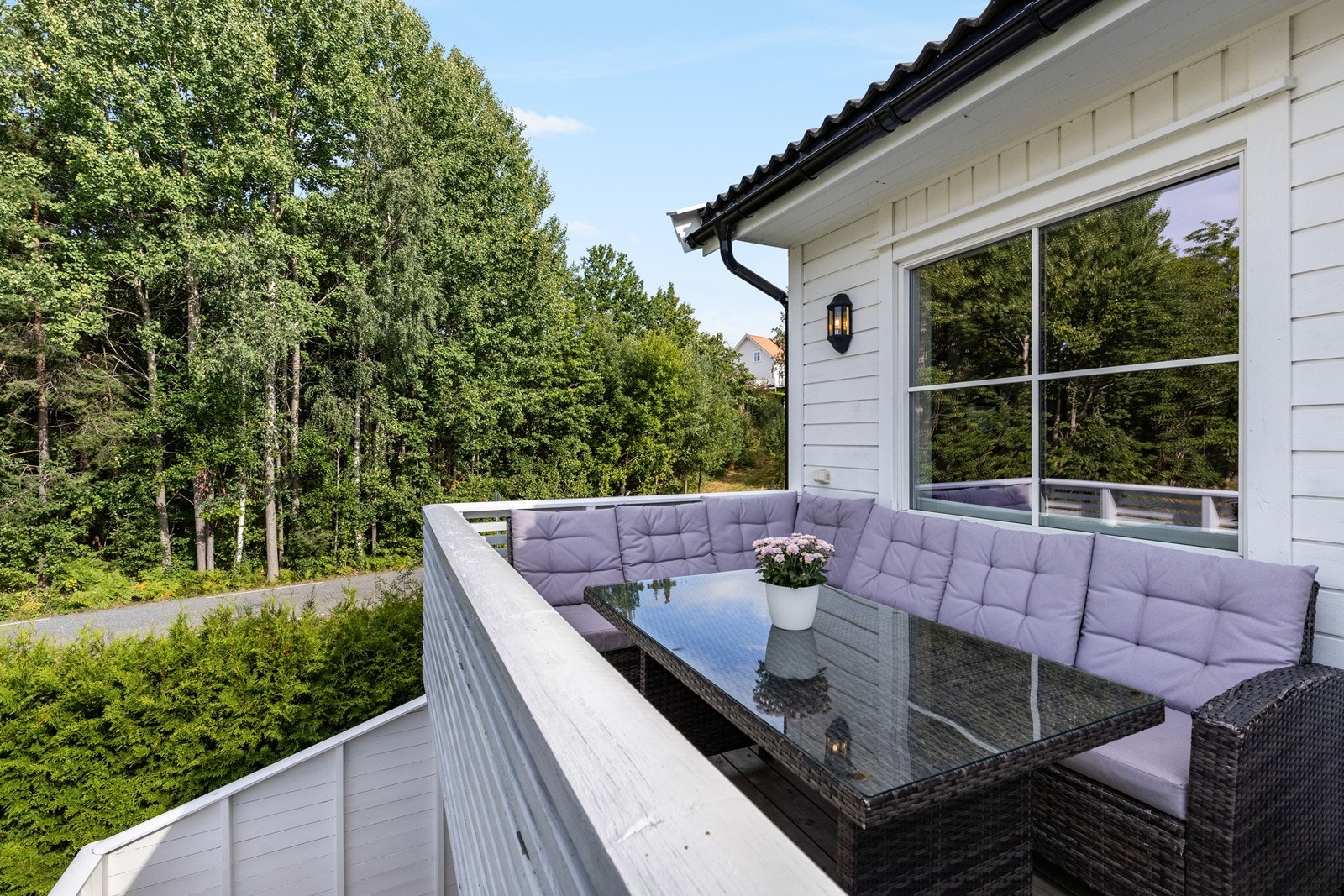 God plass til hagemøblement Galleribilde