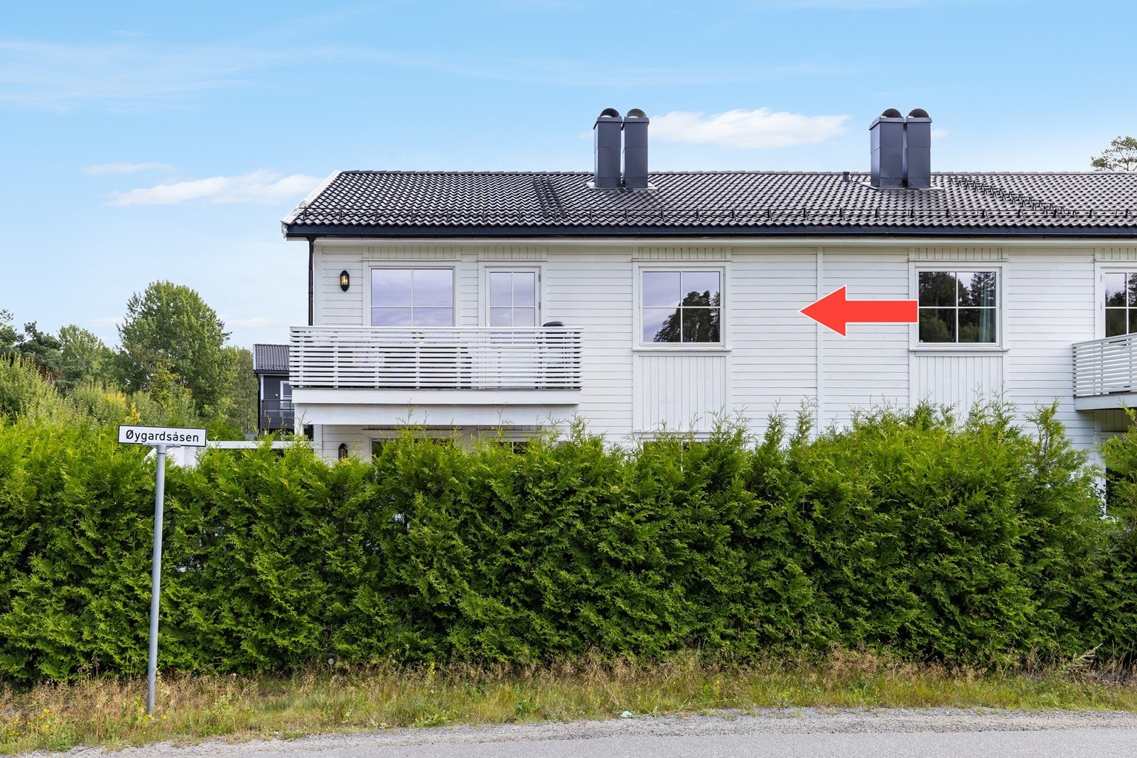 Her har du med kort vei til både idrettsanlegg, barnehager, barneskole og videregående skole Galleribilde